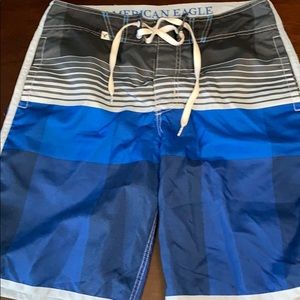 Men’s American Eagle Swim Trunks size medium